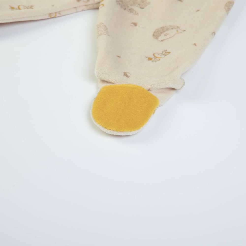 Completo Neonato Nascita in Ciniglia - Born Wild - piedino