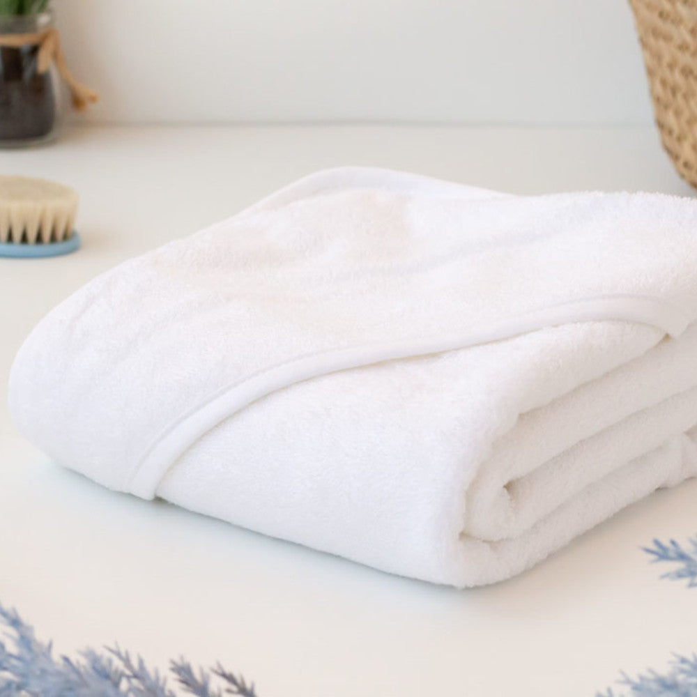 Accappatoio Neonato Asciugamano a Triangolo in Bamboo Bianco